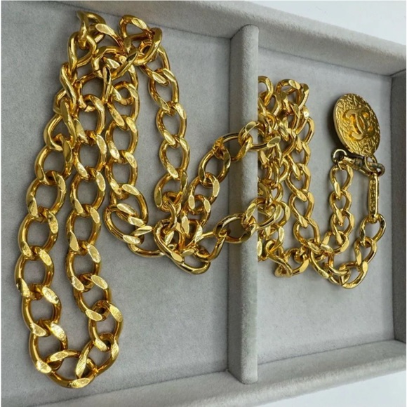 Chanel Gold Chain Belt - 32” - Picture 5 of 11